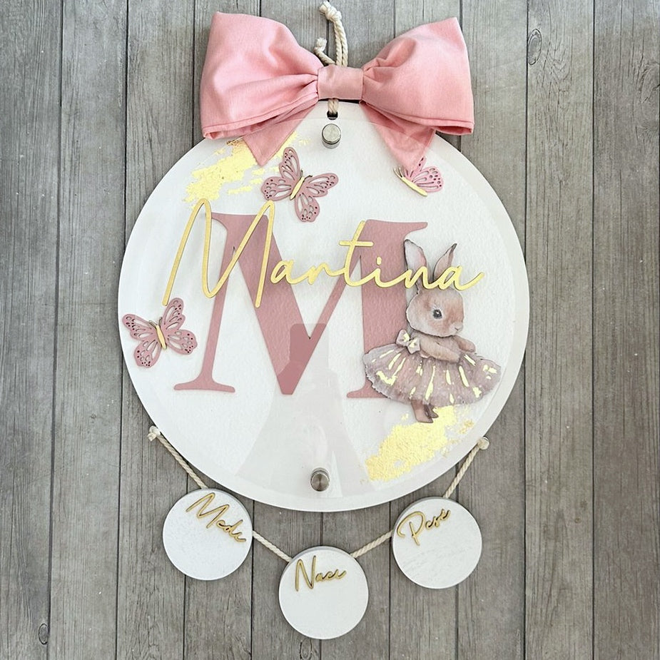 Letrero coneja con hoja de oro