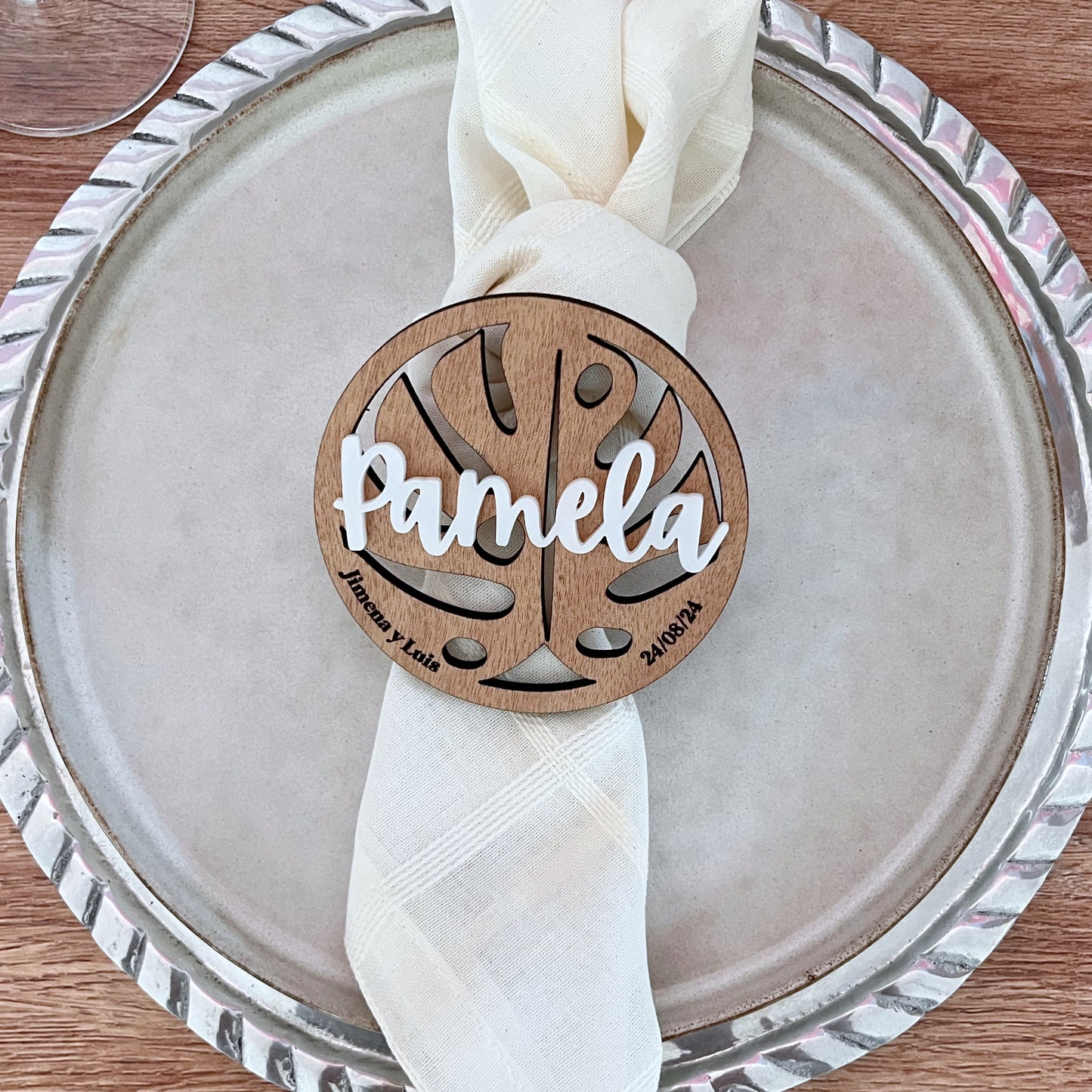 FIGURA PERSONALIZADORA DE MESA