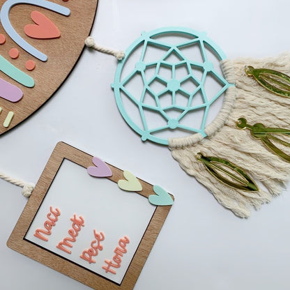 Letrero Arcoíris con Atrapasueños