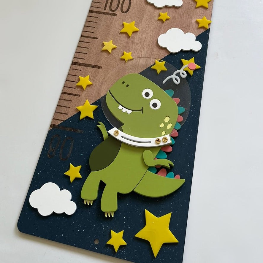 DINO ASTRONAUTA